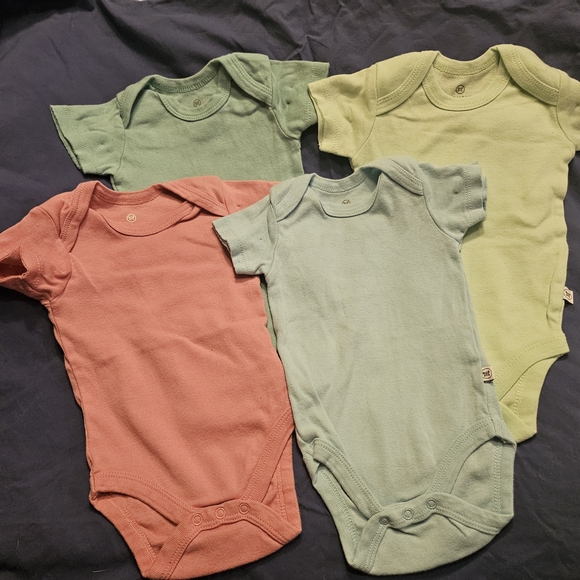 The Honest Company Baby Bodysuit Set - Green, Pink, Blue, Yellow - Picture 1 of 5